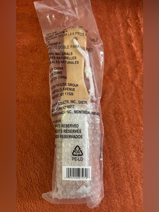 2 hairbrushes & 1 foot brush with pumice stone. All NEW in original packaging. - Picture 9 of 10